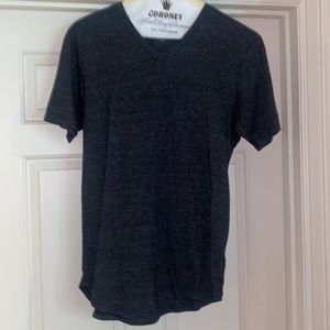 Mens short sleeve goodlife shirt.